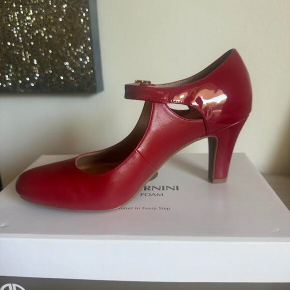 Giani Bernini Women's Velmah Memory Foam Mary Jane Pumps, Created for Macy's - R - Picture 4 of 6